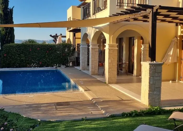 Aphrodite Hills Κούκλια