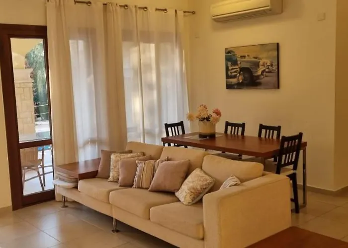 Aphrodite Hills Villa *