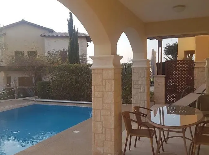 Aphrodite Hills * Κούκλια