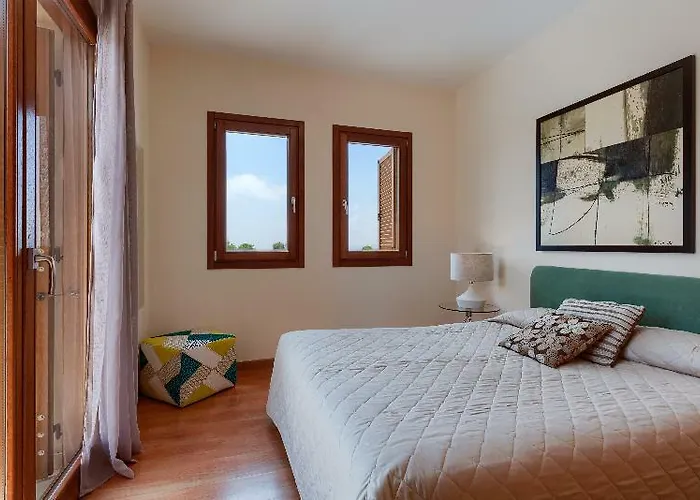 Aphrodite Hills Villa *