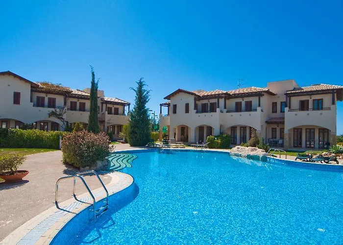 Aphrodite Hills Villa *