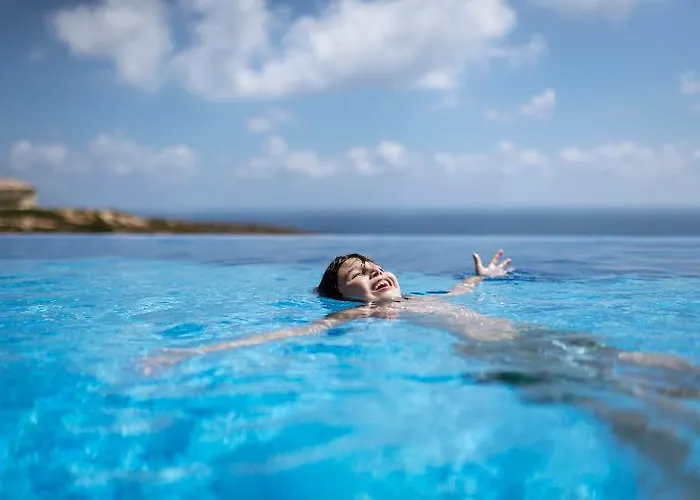 Aphrodite Hills Villa *